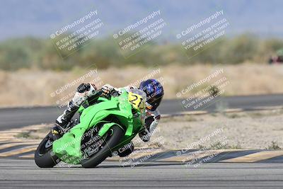 media/Nov-16-2025-Race Pace (Sun) [[8c5fa54630]]/Verified Riders/7-Turn 4 (1155am)/